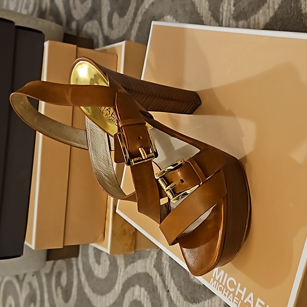 MICHAEL KORS HEELS